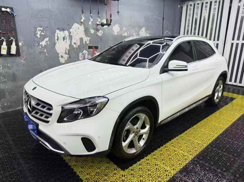 淄博19年奔驰GLA3