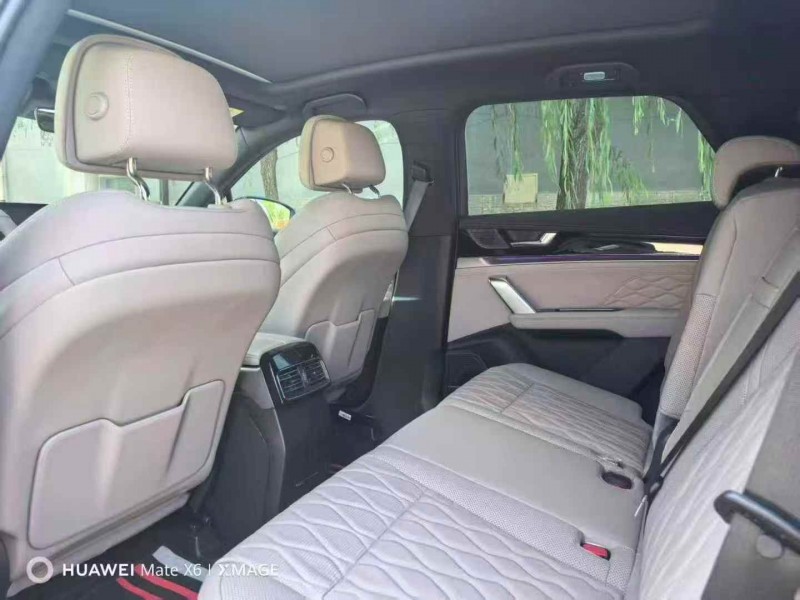 保定25年比亚迪唐6