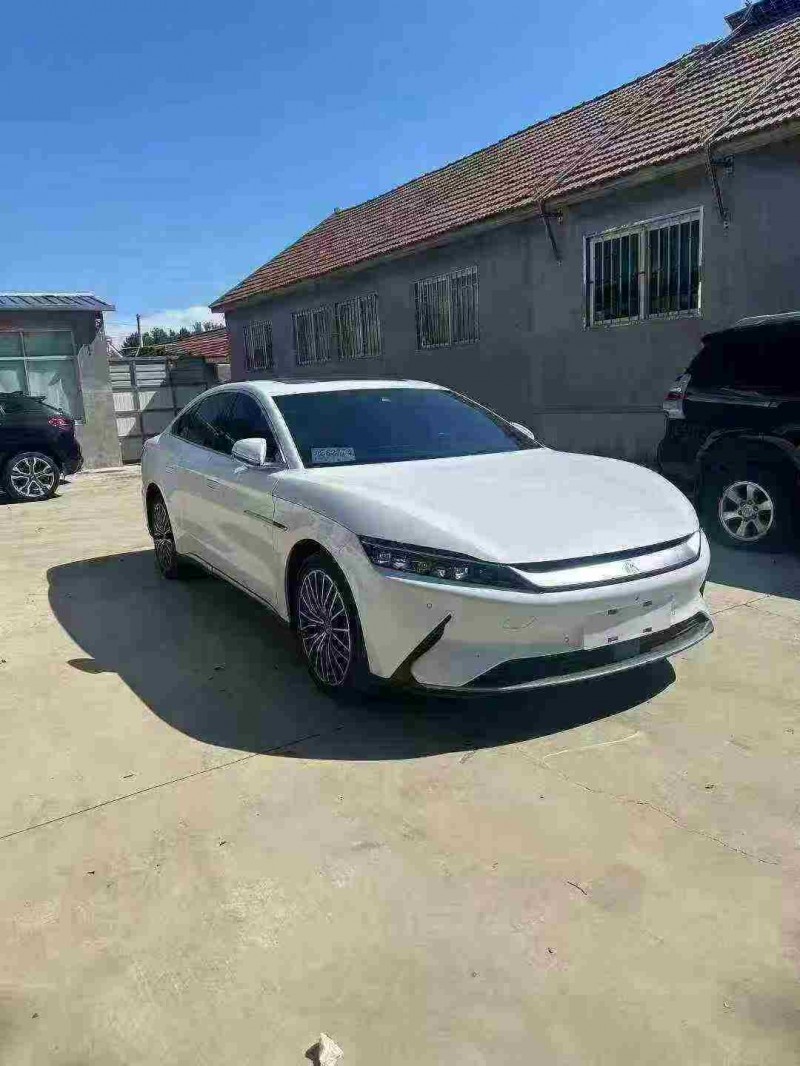 青岛23年比亚迪汉2