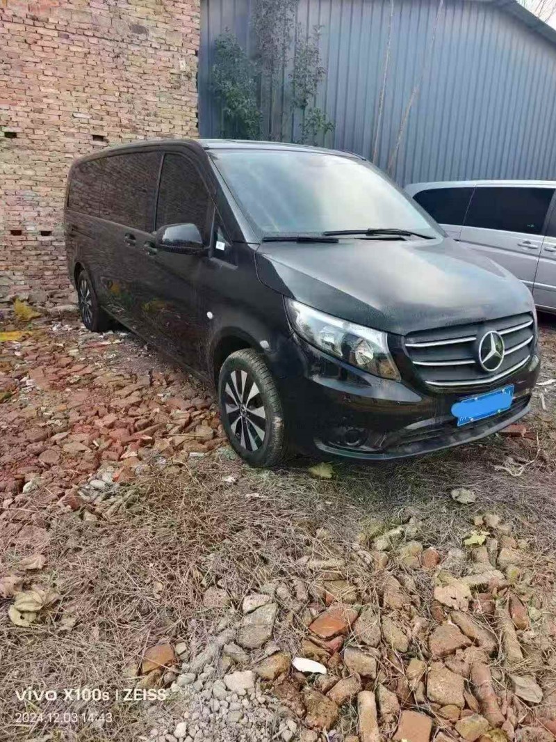 菏泽23年奔驰威霆3