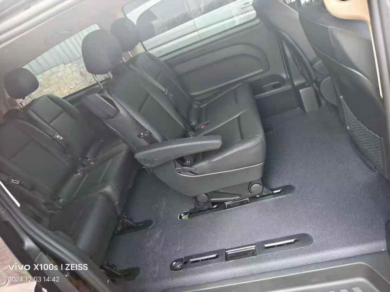 菏泽23年奔驰威霆6