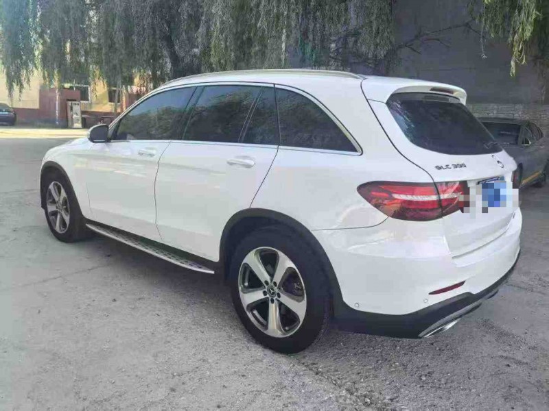 保定17年奔驰GLC4