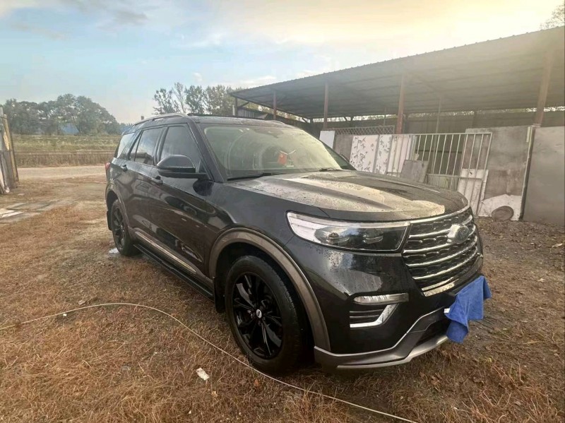 牡丹江21年福特探险者2