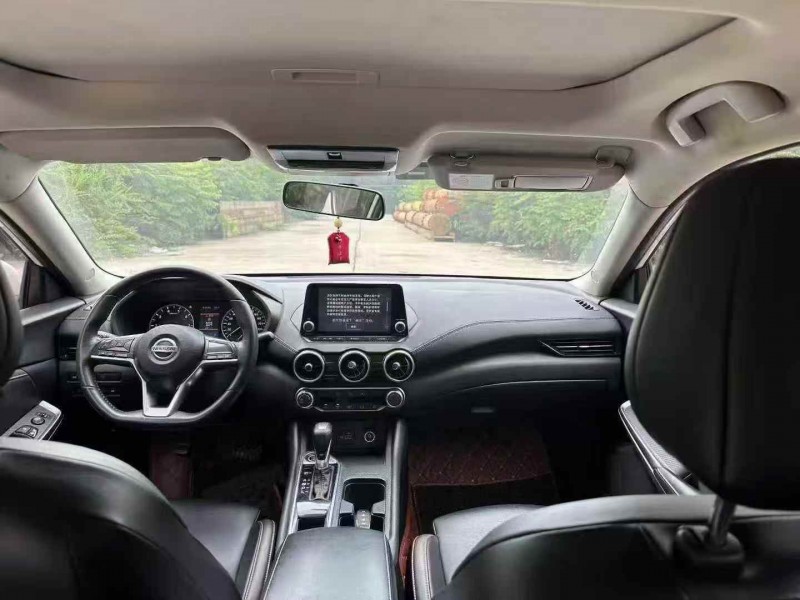 平顶山20年日产轩逸4