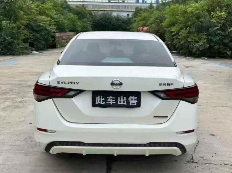 平顶山20年日产轩逸7