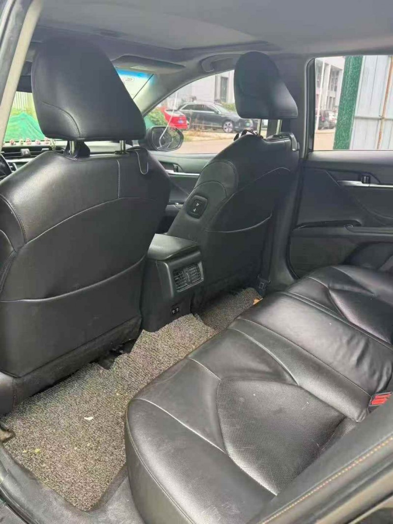 莆田18年丰田凯美瑞5