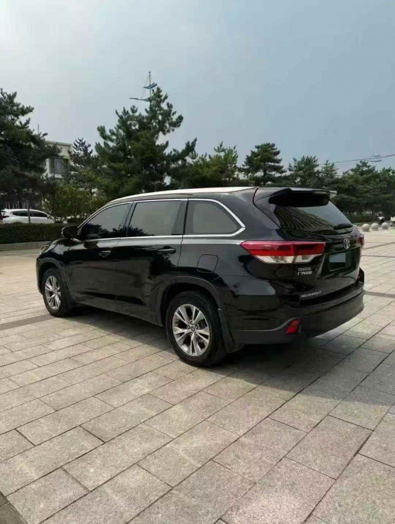 秦皇岛19年丰田汉兰达7