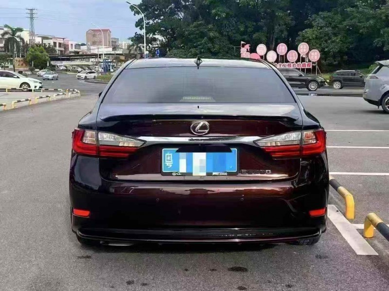 汕头17年雷克萨斯ES9