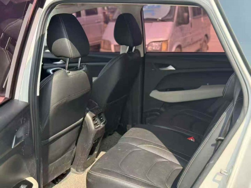 湖州19年宝骏5305