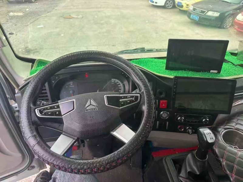 东营23年卡车系列重汽豪沃5