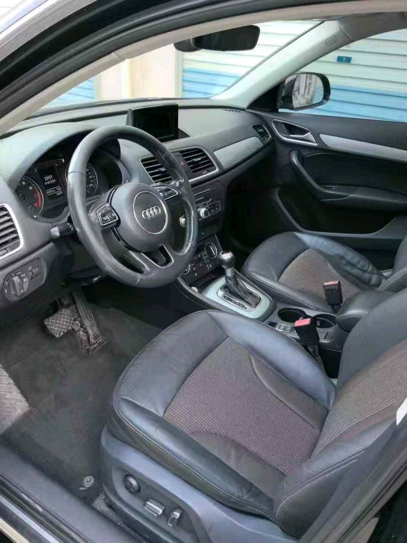 青岛18年奥迪Q36