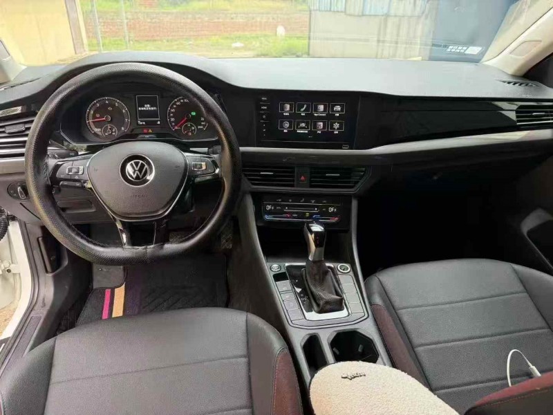 淄博21年大众宝来9