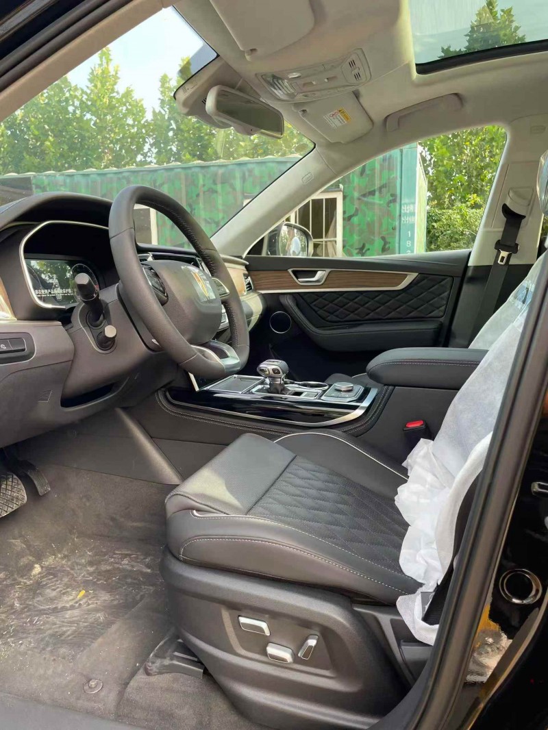 邯郸25年红旗HS75