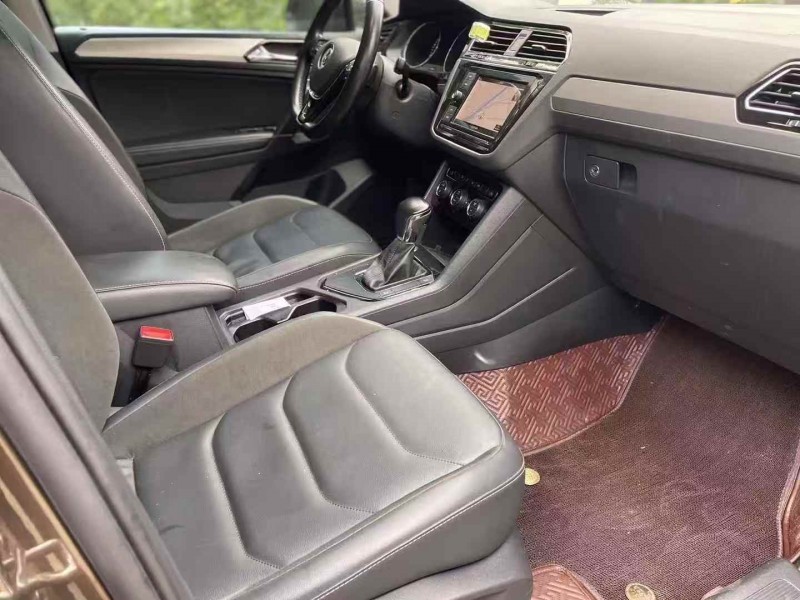 青岛19年大众途观5