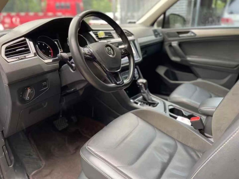 青岛19年大众途观6