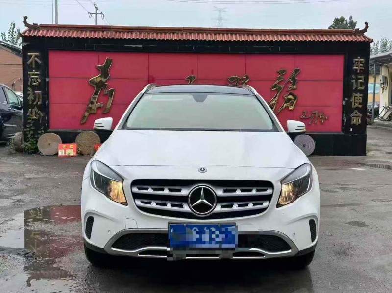 淄博19年奔驰GLA1