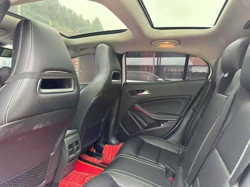 淄博19年奔驰GLA7