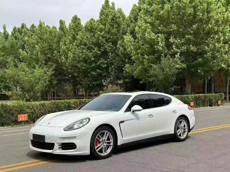 枣庄16年保时捷帕拉梅拉2