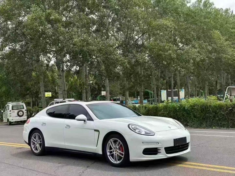 枣庄16年保时捷帕拉梅拉3