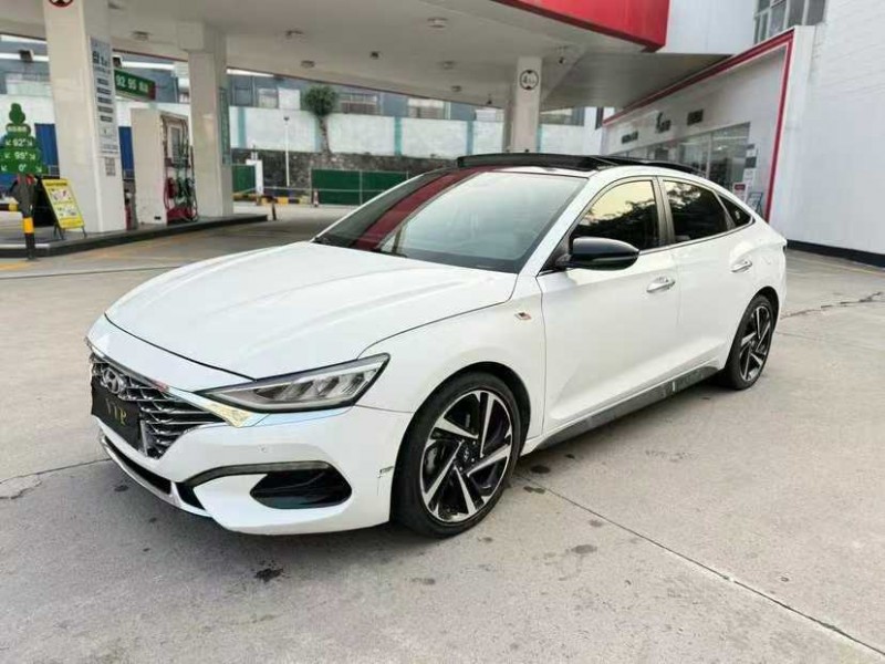 深圳20年现代菲斯塔2