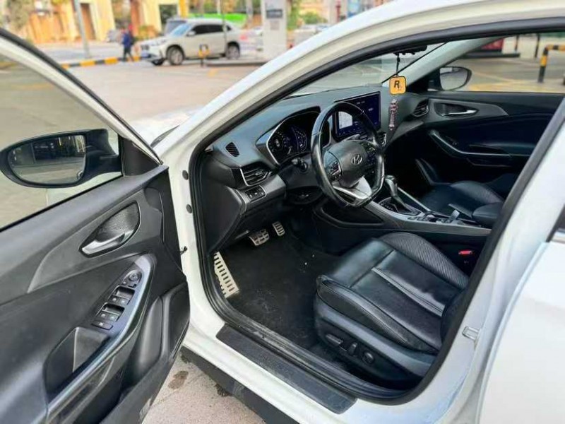 深圳20年现代菲斯塔6