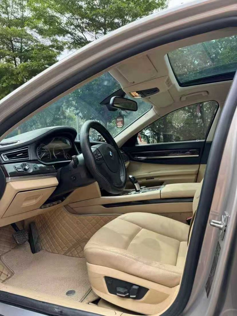 汕头12年宝马7系4