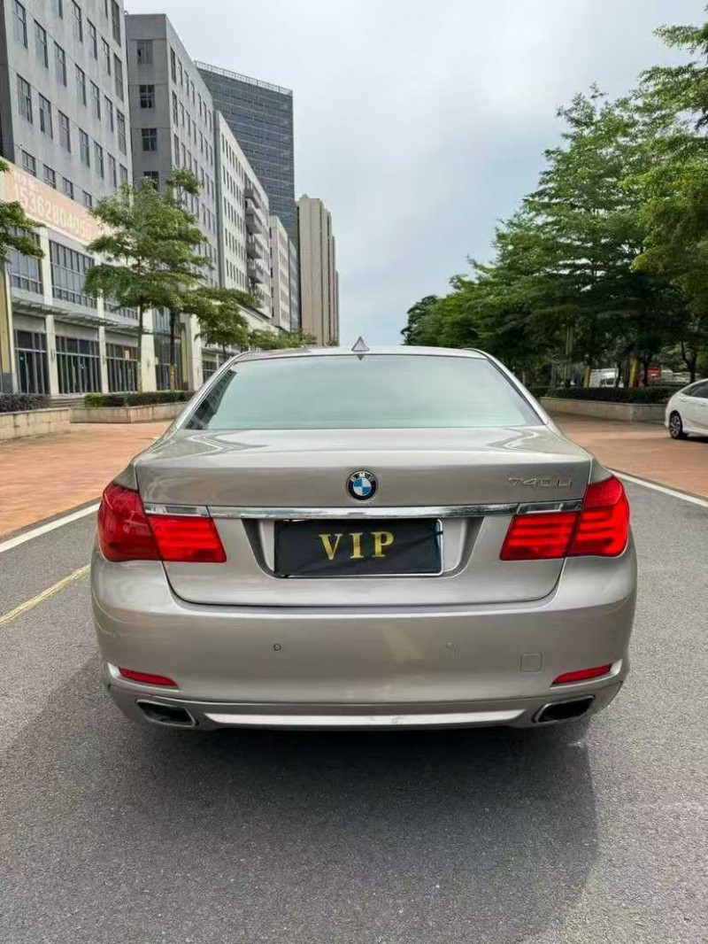 汕头12年宝马7系8