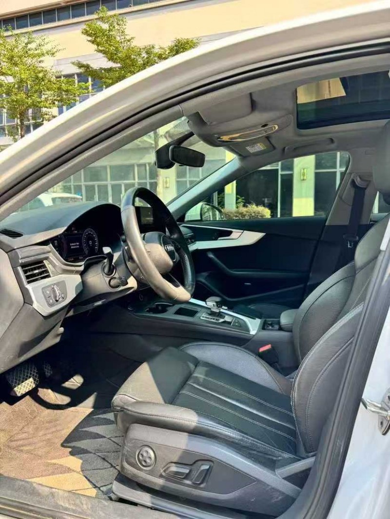 深圳20年奥迪A4L7