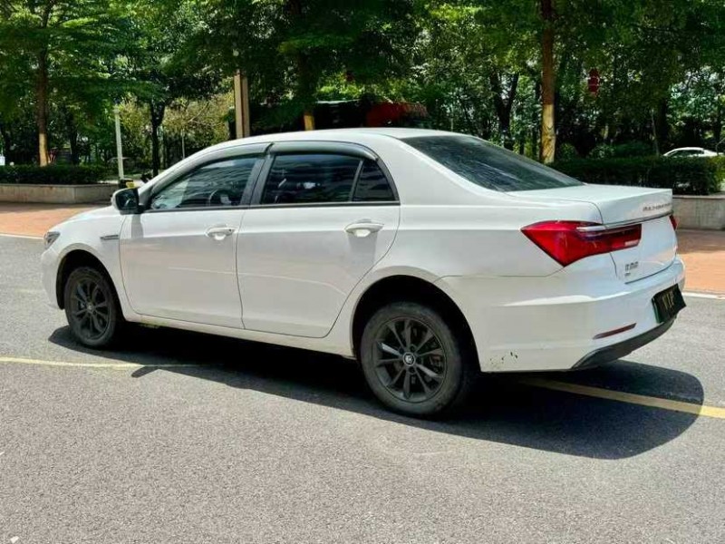 珠海23年比亚迪秦7