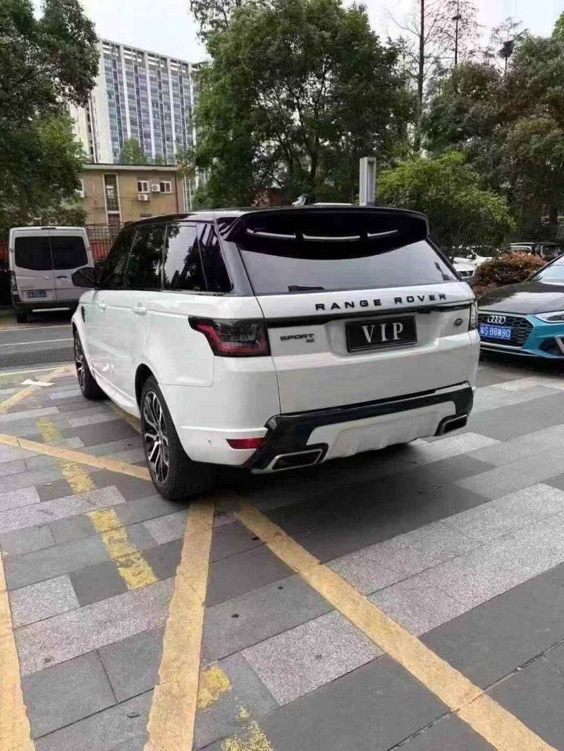 九江22年路虎揽胜运动8