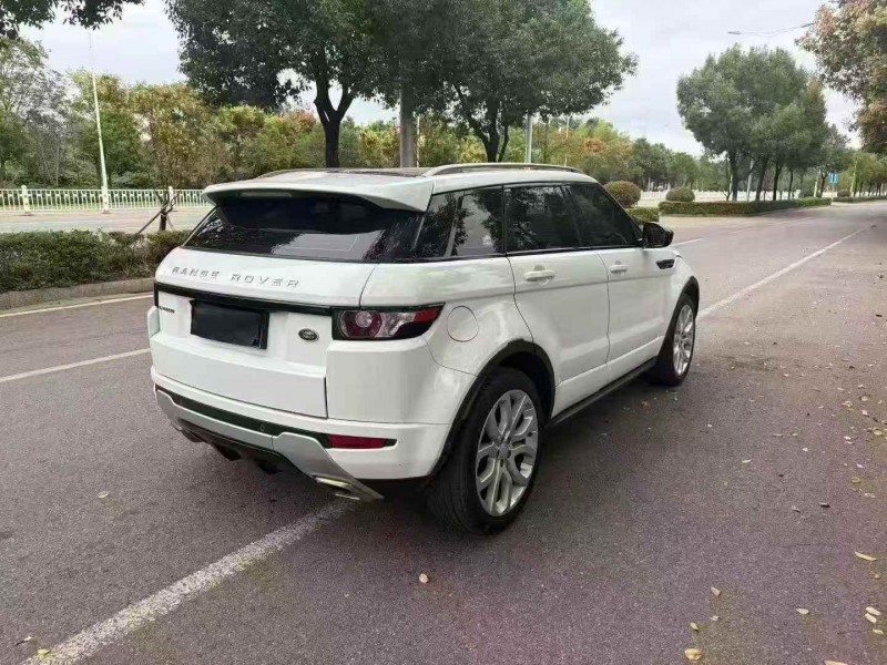 衡阳14年路虎极光8