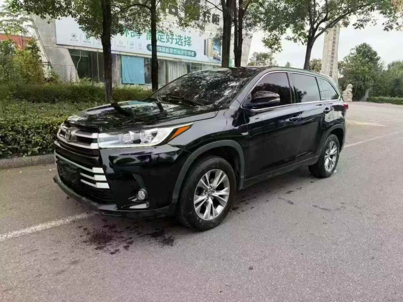 衡阳19年丰田汉兰达3