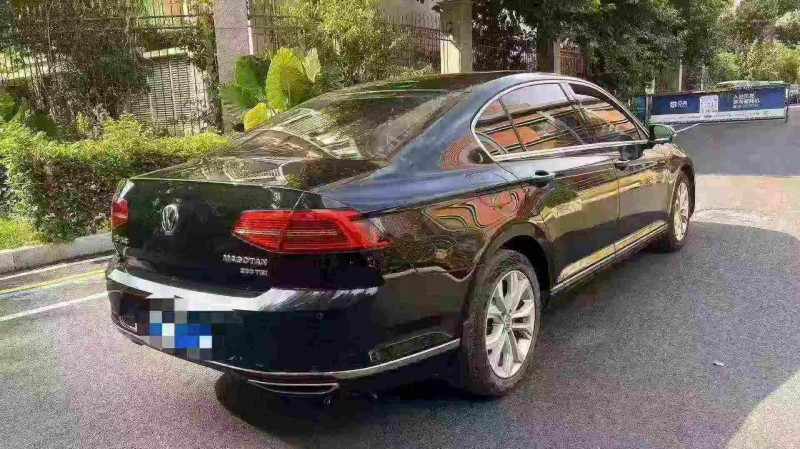 杭州18年大众迈腾8