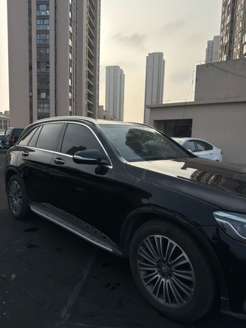 苏州17年奔驰GLC3