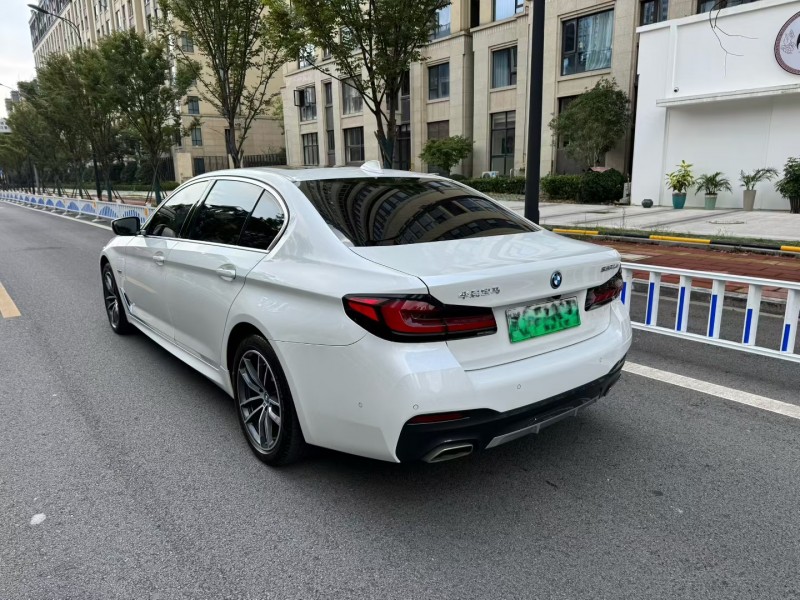 湖州22年宝马5系8