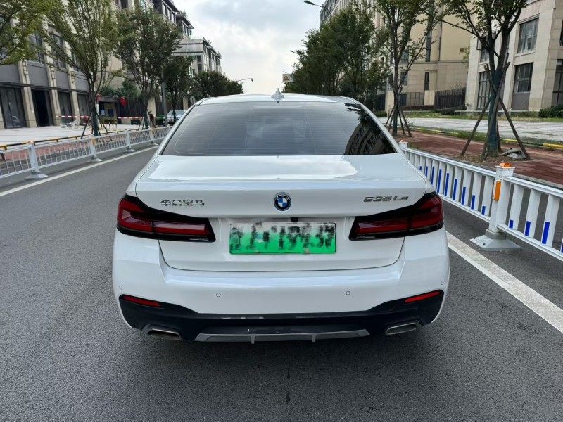 湖州22年宝马5系9