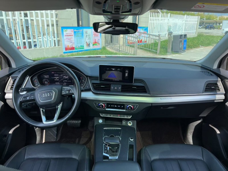 苏州21年奥迪Q56