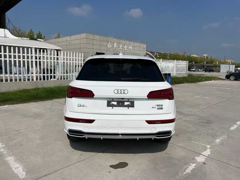 苏州21年奥迪Q59