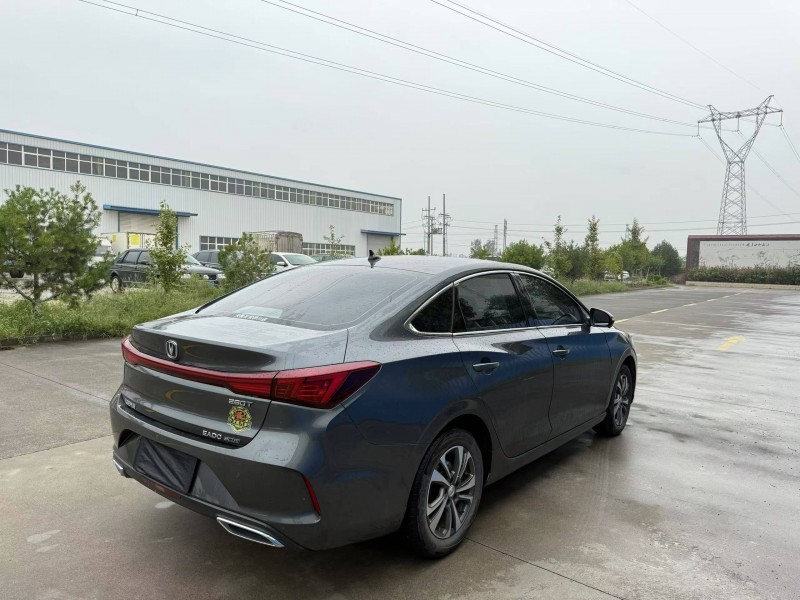 洛阳23年长安汽车逸动8