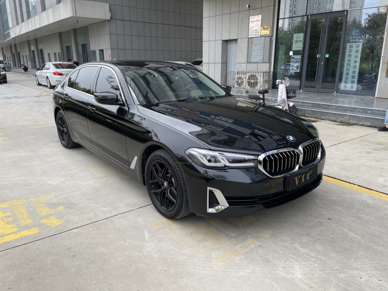 济宁21年宝马5系3