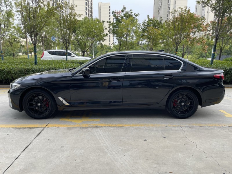 济宁21年宝马5系5