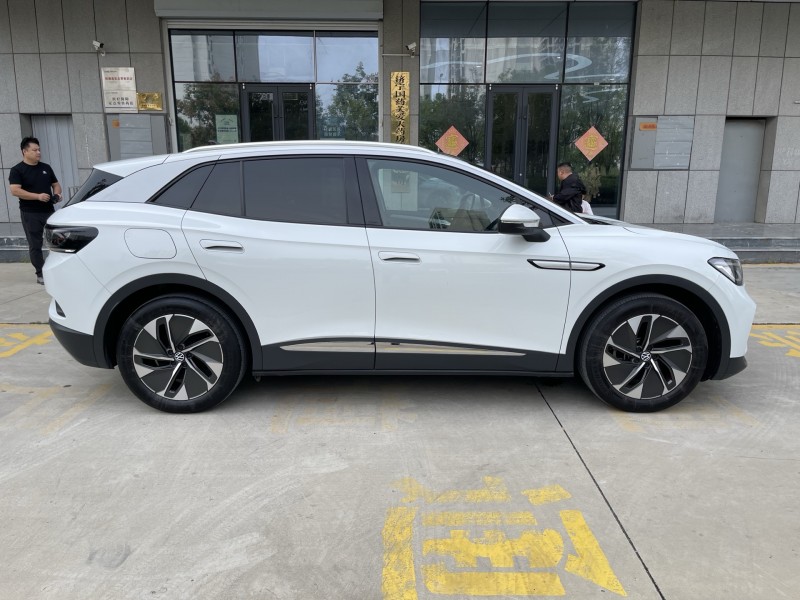 济宁23年大众ID8