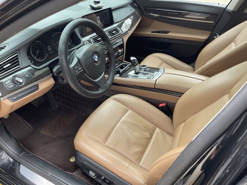 济宁15年宝马7系9