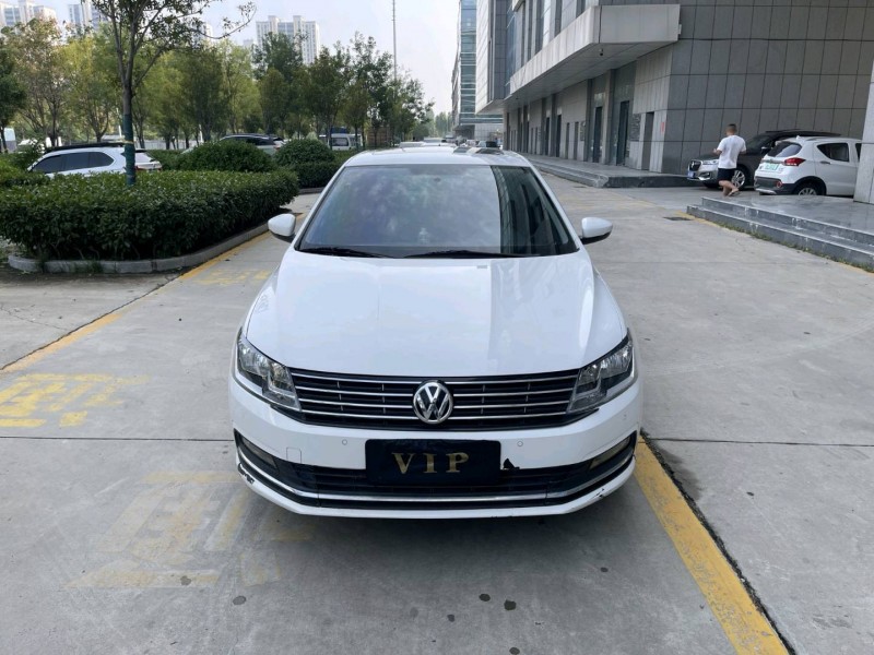 济宁19年大众朗逸1