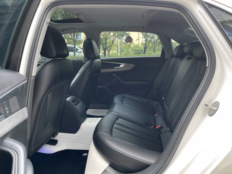 济宁18年奥迪A4L6