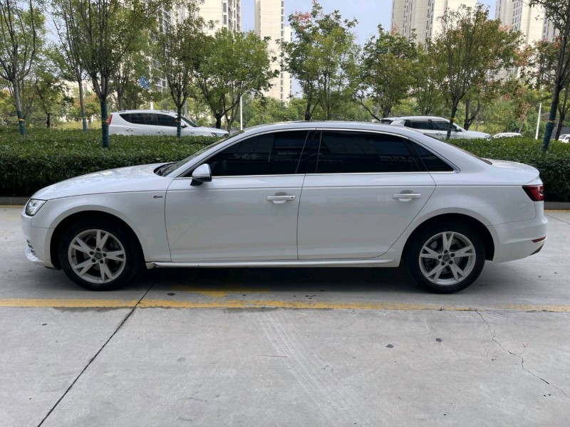 济宁18年奥迪A4L8