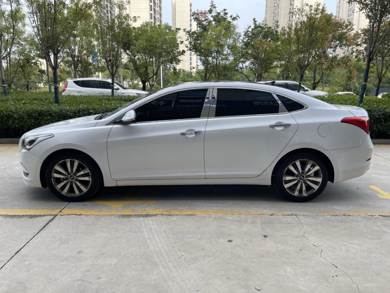 济宁17年现代名图4