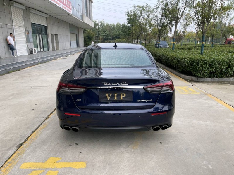 济宁17年玛莎拉蒂总裁5