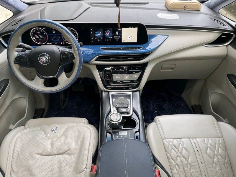 济宁21年别克GL84