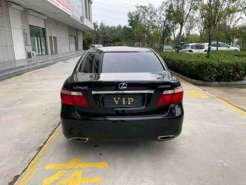济宁07年雷克萨斯LS8